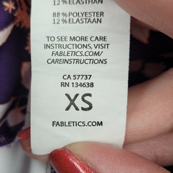 Fabletics Define Mid-Rise Capri Crop Leggings Arcadia Purple Floral Print - Picture 7 of 7